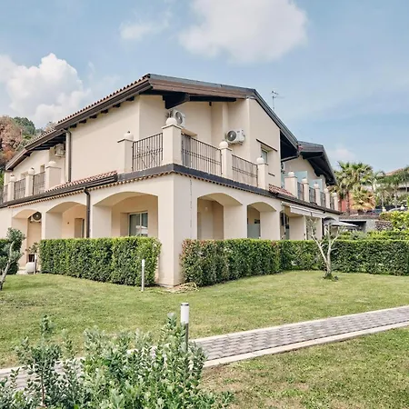 Cortilio Luxury Homes On Etna Giarre