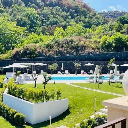 Cortilio Luxury Homes On Etna Tatil Evi